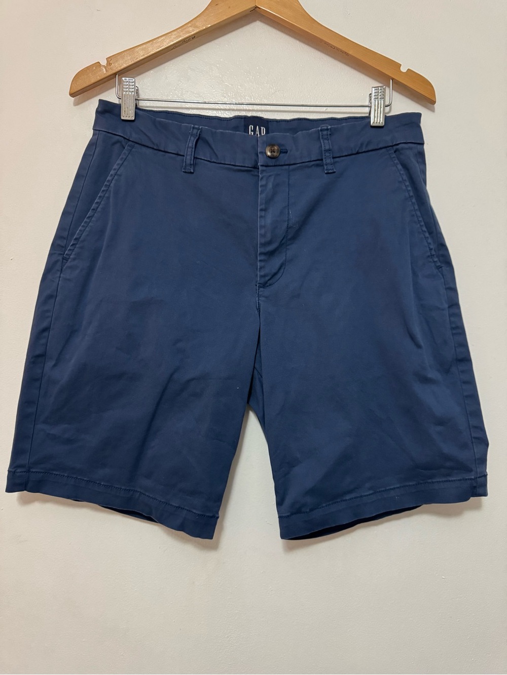 GAP Men's Navy Flat Front Chino Shorts